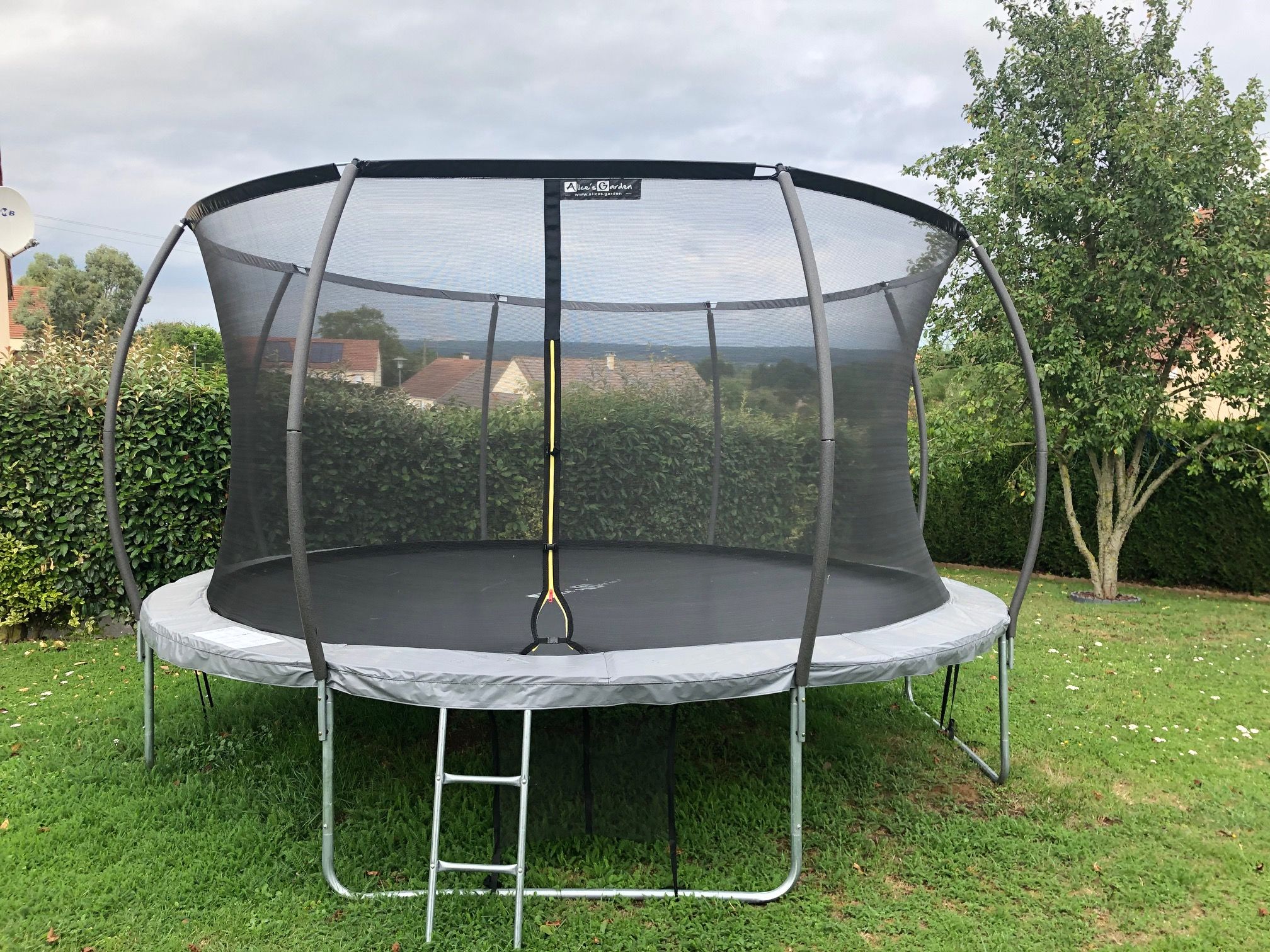 La gamme de trampoline saturne